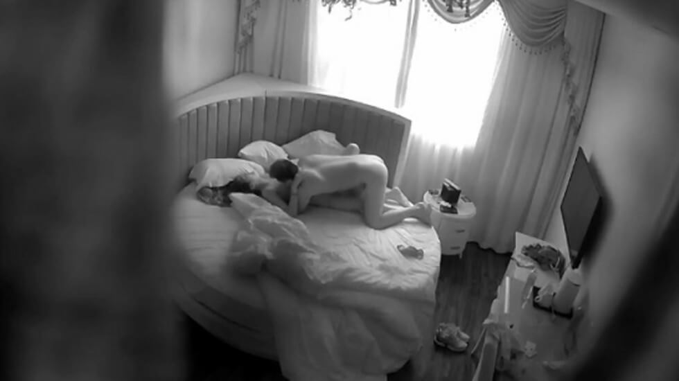 360酒店摄像头偷-年轻打工情侣休息开房啪啪
